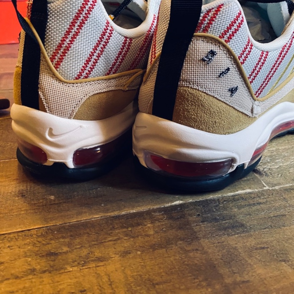 Nike Air Max - Picture 7 of 8